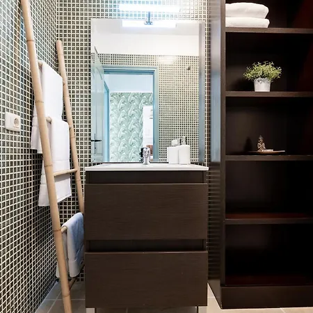 Profithome-punta Larga * 坎德拉里亚